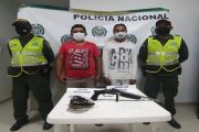 Cuando transitaban armados y con alucinógenos, capturadas dos personas