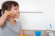 Recomendaciones generales en el cuidado dental en niños pequeños