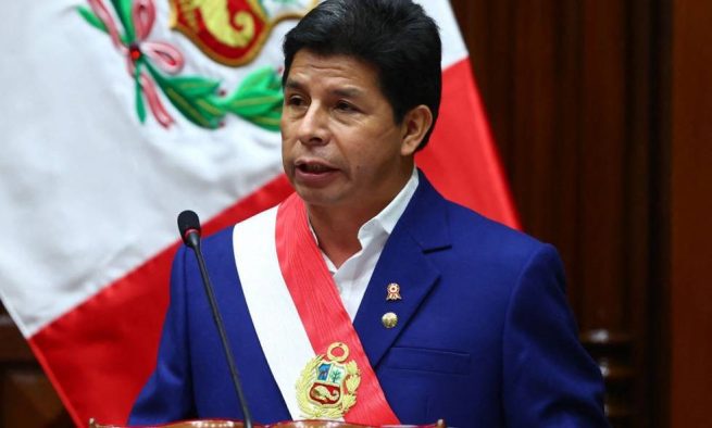 Congreso de Perú destituye al presidente Pedro Castillo