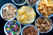 ¿Qué aditivos tienen los alimentos procesados?