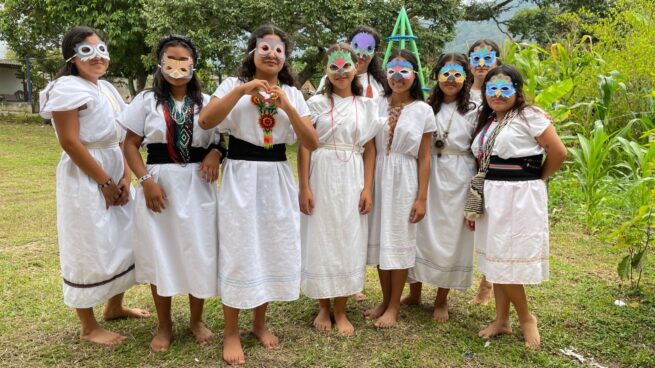 Niños y niñas arhuacos, guardianes de la tradición