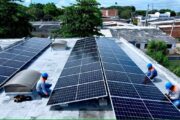 Presidente anunció recursos por $ 150 mil millones, para que Air-e promueva instalación de paneles solares en los techos en el Caribe